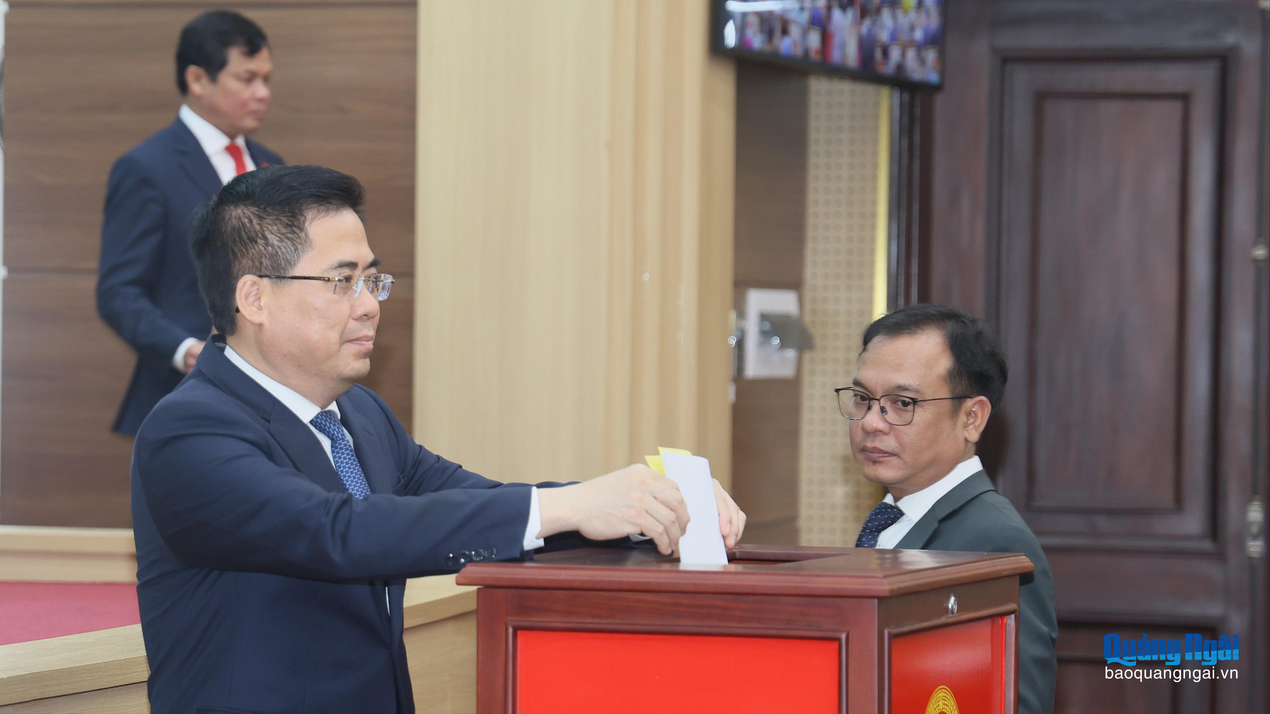 Báo và Phát thanh, Truyền hình Quảng Ngãi